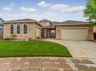 494 Hanson Ave, Clovis, CA 93611