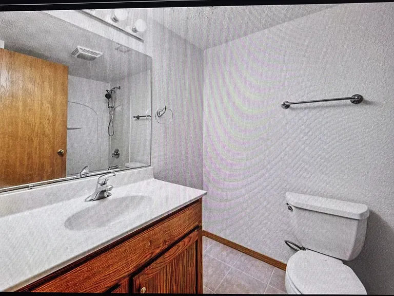 5816 S Galway Ave — Photo 5