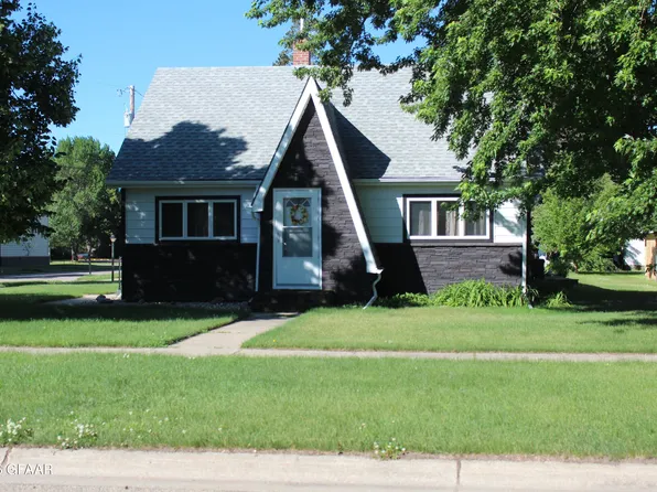222 Washington Ave, Hatton, ND 58240