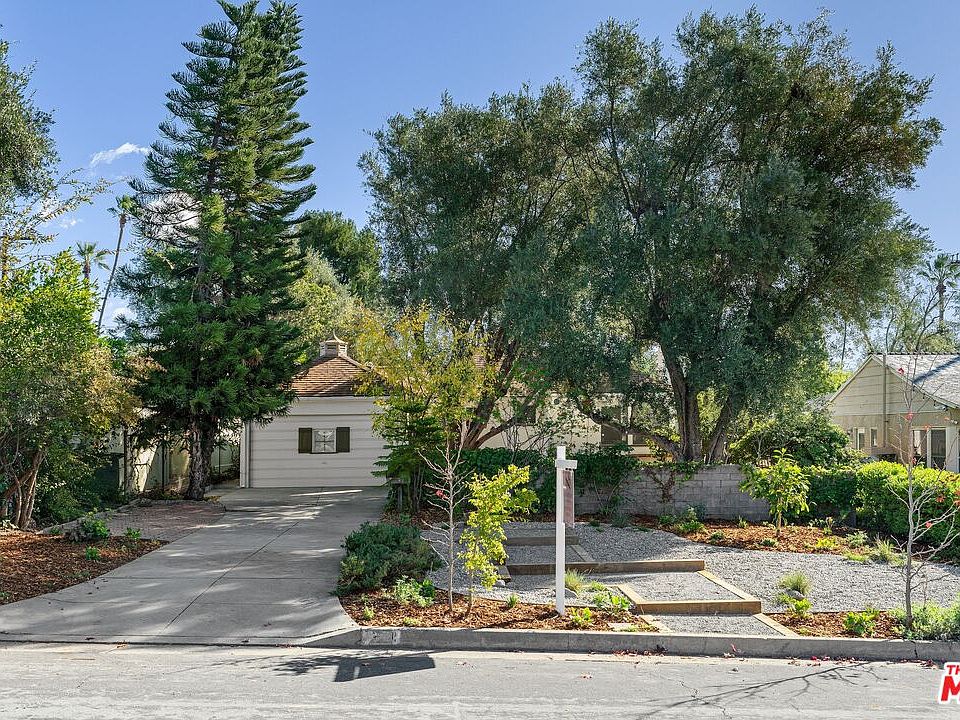 1st image of 2312 Oliveras Ave