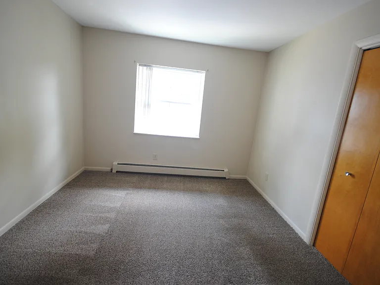 512 N Ashley St — Photo 16
