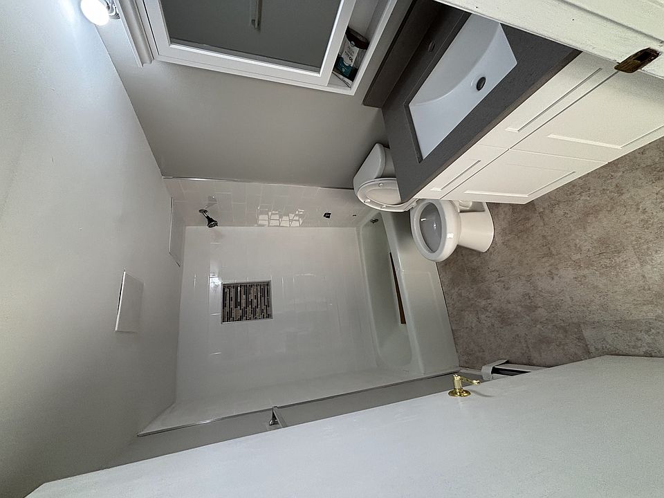 2nd image of 1158 Royal Blvd #Bs
