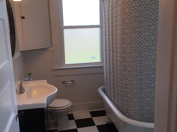 5th image of 502 Grant St