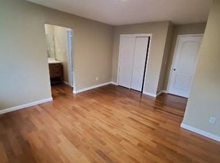 Q12 Quincy Cir, Dayton, NJ 08810