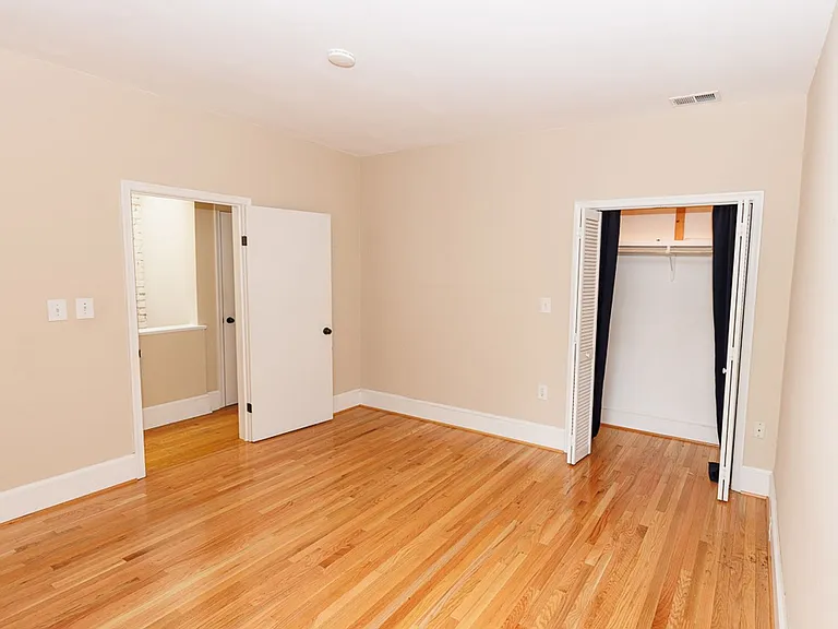 1738 T St NW #4 — Photo 20