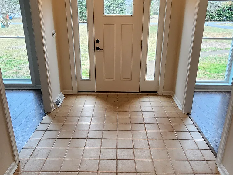 408 Commodore Dr #A — Photo 2