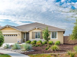 32503 Chambord St, Winchester, CA 92596