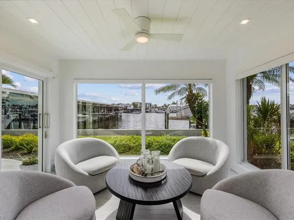 1100 8th Ave S APT 123F, Naples, FL 34102