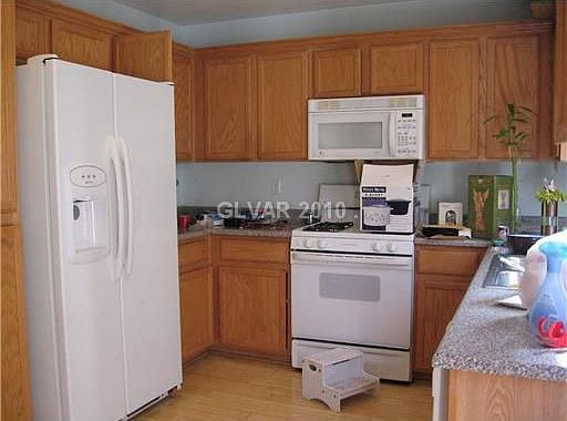 3rd image of 8037 Gobbler Grove Ct