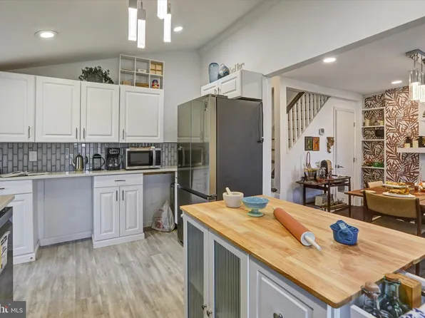 3355 Falls Rd, Baltimore, MD 21211