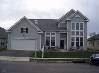 15 Meadowbrook Aly, Barnegat, NJ 08005