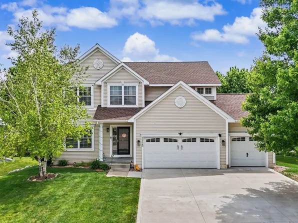 1115 SE Bluegrass Cir, Waukee, IA 50263