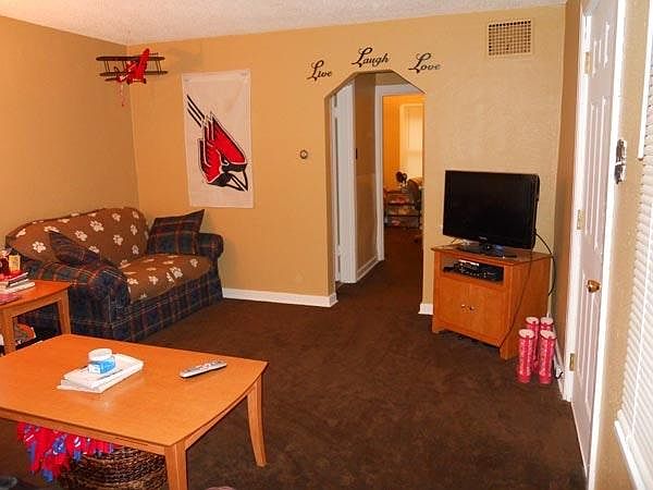 1st image of 1010 N Reserve St