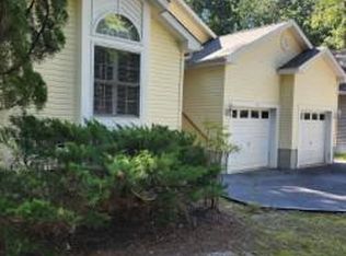 33 Pinehurst Rd, Berlin, MD 21811