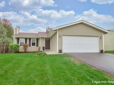 155 Shadowbrook Dr, Capron, IL, 61012