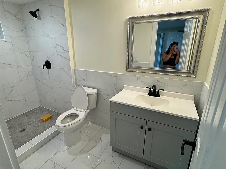 810 Baker Ave #1 — Photo 3