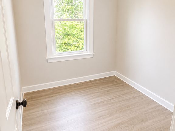 3rd image of 98 Cedar St #2B