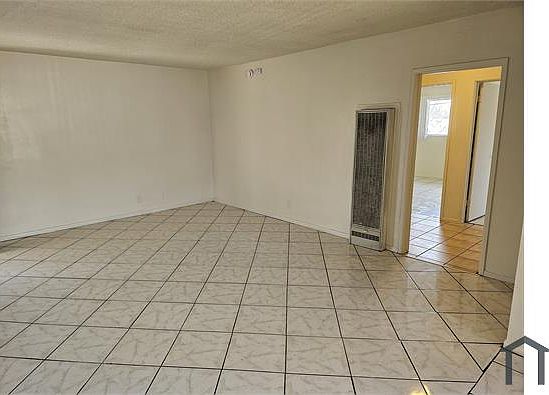 2nd image of 227 E 25th St
