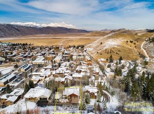 490 Henley Rd, Jackson, WY 83001