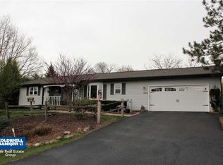 804 Grandview Rd, Hortonville, WI 54944