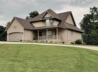 400 Indian Hills Rd, Oneida, TN 37841