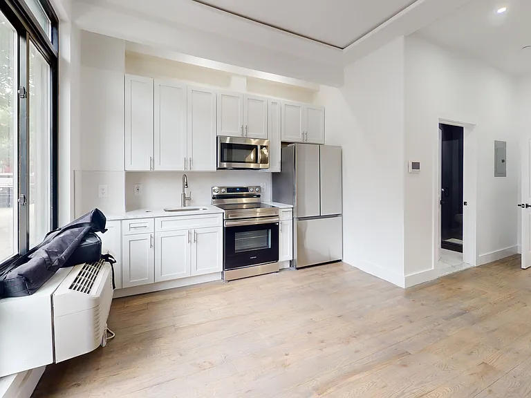 81 Suydam St #1A — Photo 3