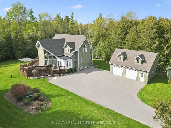 7624 Wellington Rd #34, Puslinch, ON N0B 2J0