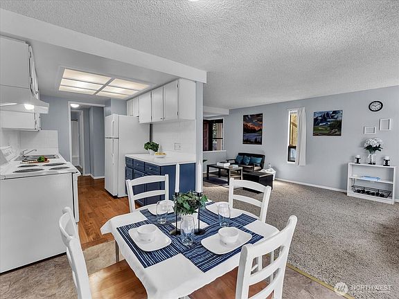 4th image of 10210 SE 239th Street #6