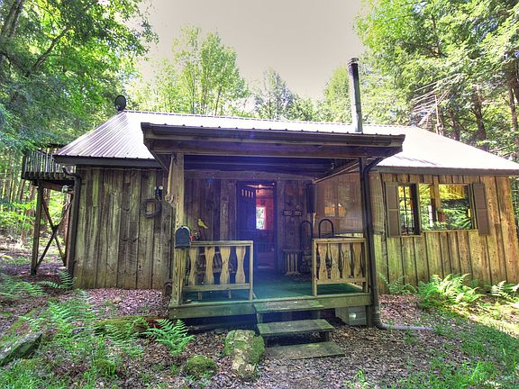 4th image of 219 Schumacher Ln