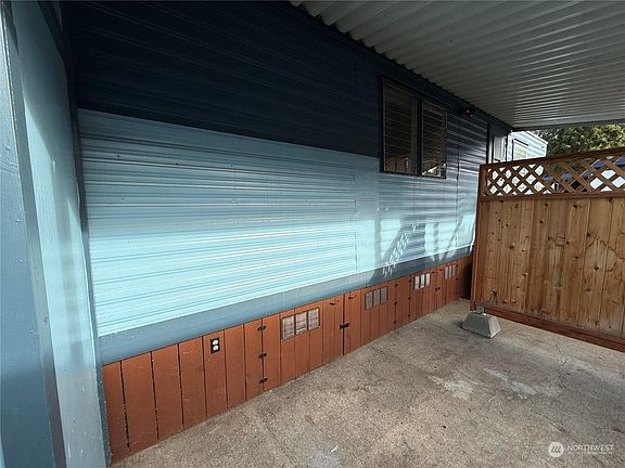 5th image of 10515 Woodinville Drive #23