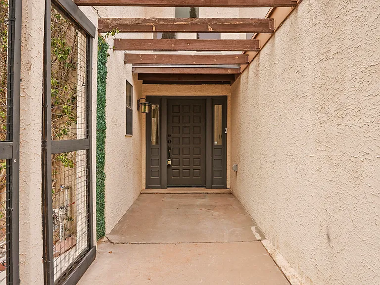 1805 Gurss Pl — Photo 3