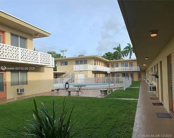 Casa-Biscayne Co-Op Apts — Photo 2