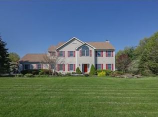 7 Saddlebrook Dr, Washington, NJ 07882