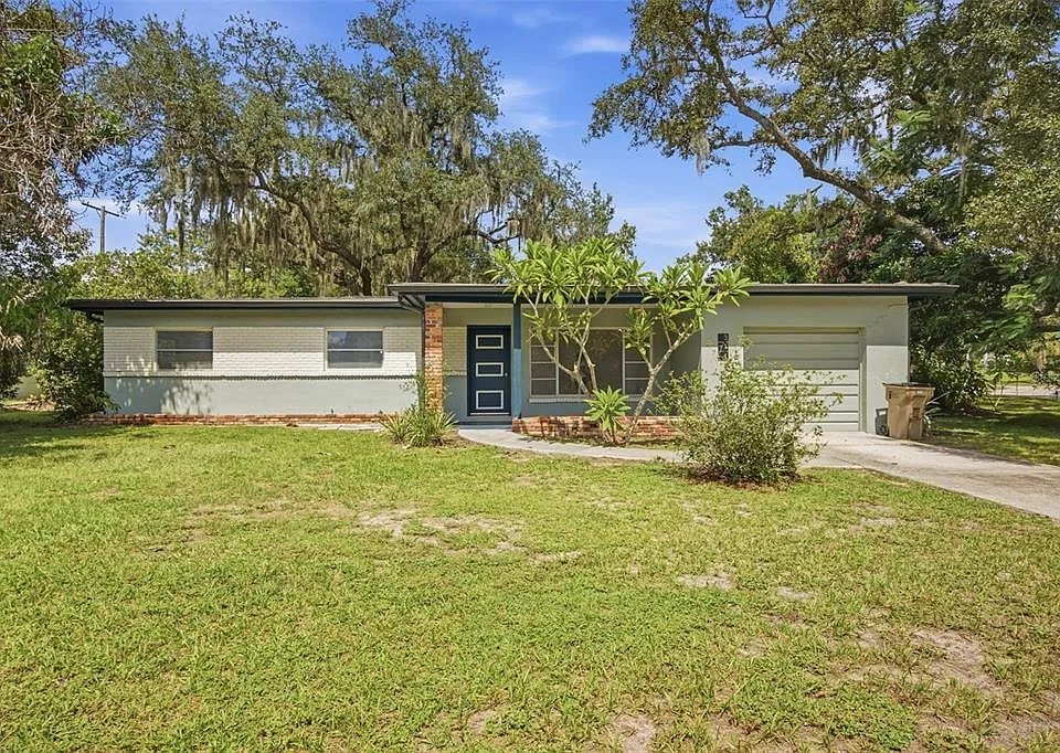 314 Deer Park Ave