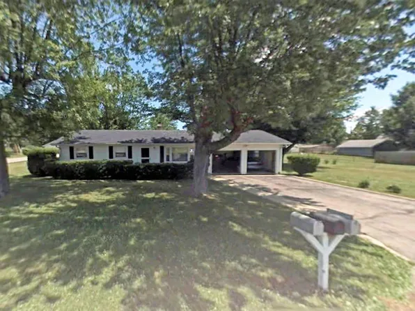 512 N Green St, Greentown, IN 46936