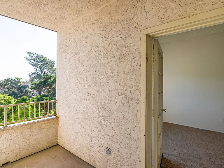 One park Apartments — Photo 31