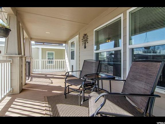 2nd image of 1006 W Yucca Dr