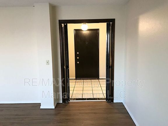 2nd image of 5813 N Terry Ave