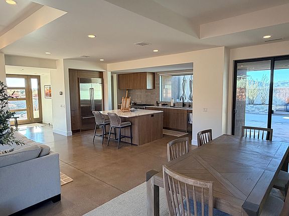 5th image of 674 W Tearasinab Way
