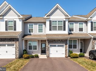 108 Everleigh Dr, Royersford, PA 19468