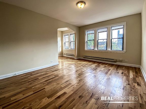 2nd image of 4737 N Hermitage Ave APT 308