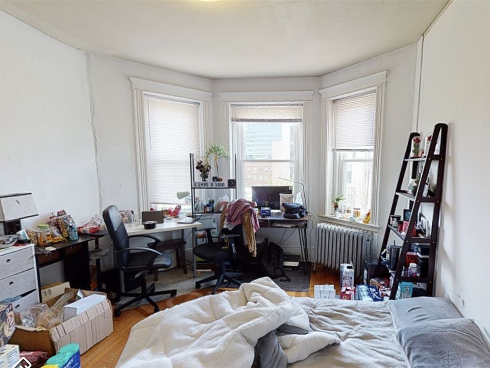 14 Palace Rd. Boston - Fenway Building Photo 1