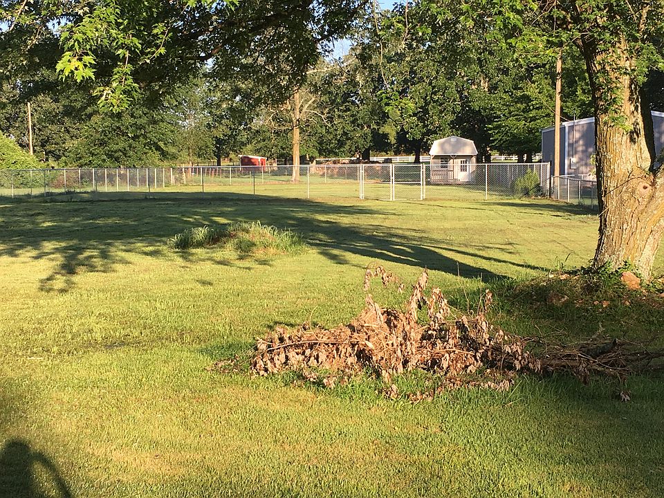 2nd image of 1500 Mayflower Rd