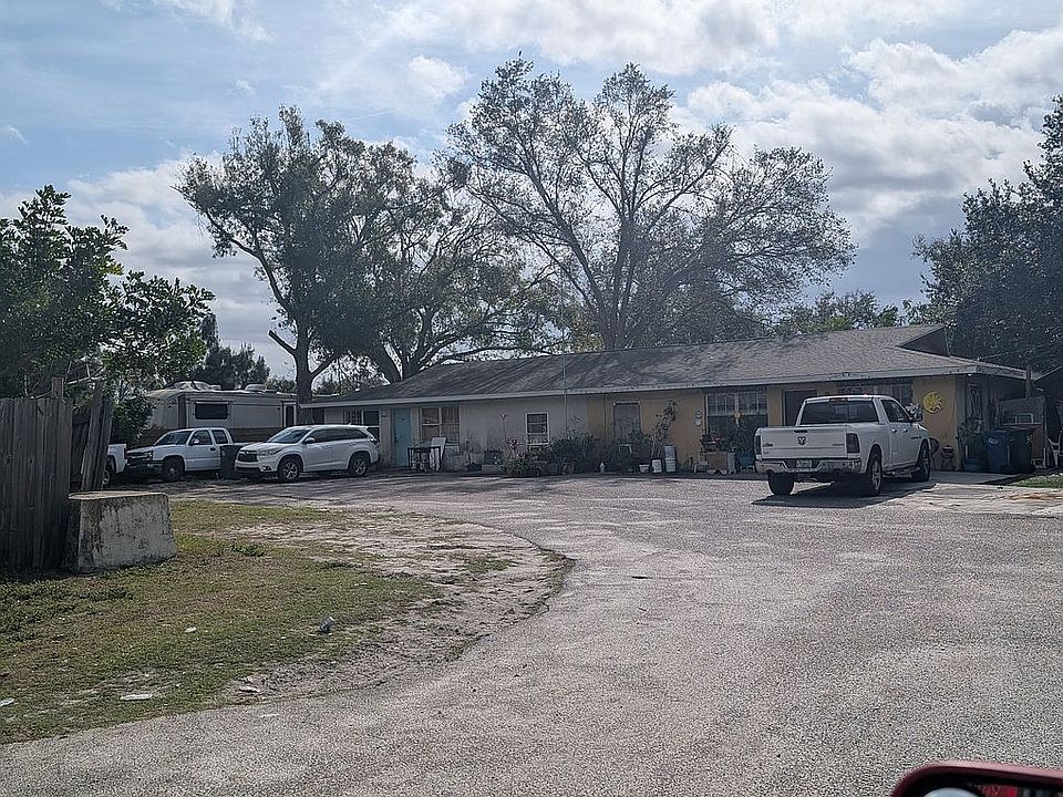 2nd image of 308 59th Ave E