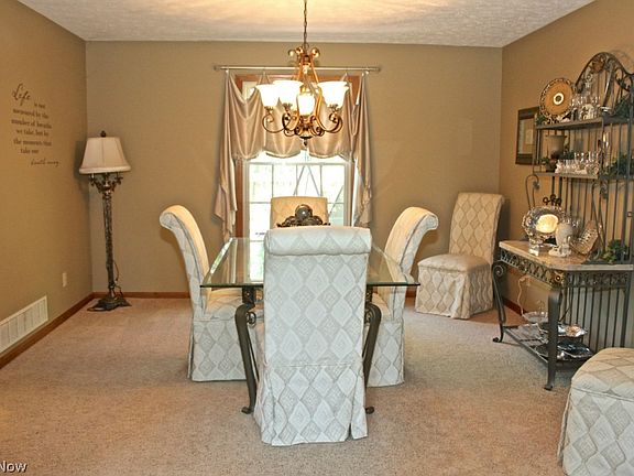 5th image of 16414 Academy Dr