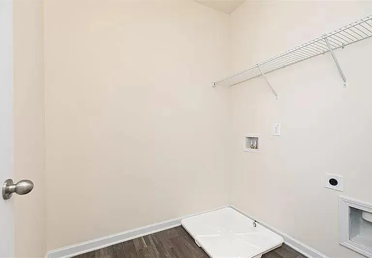 157 Bryon Ln — Photo 7