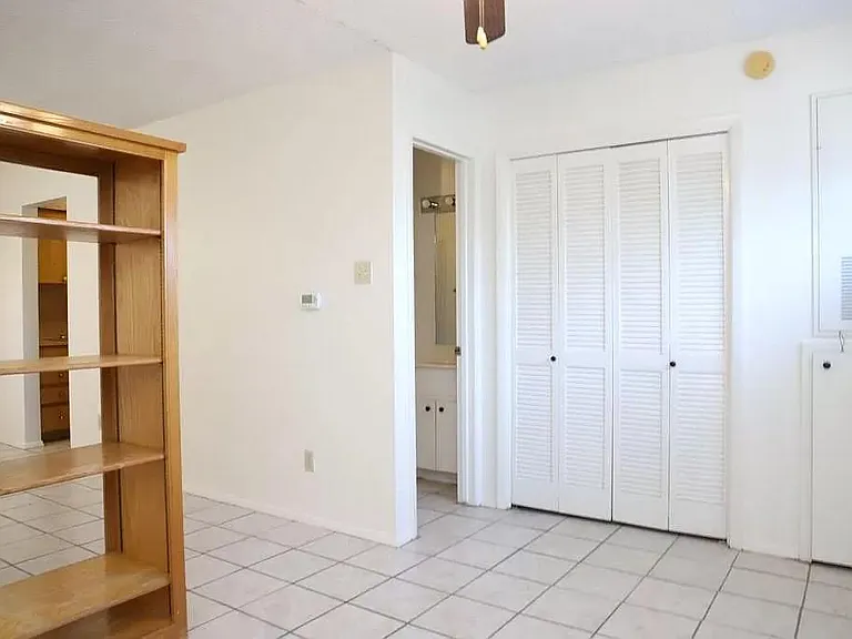 4701 Red River St #302 — Photo 2