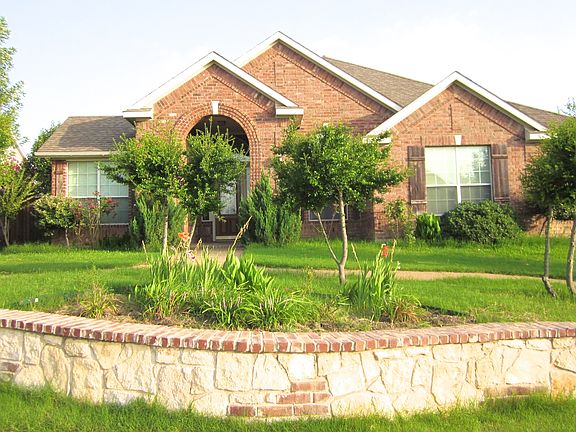 2nd image of 1509 Skyline Dr