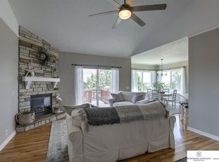 10504 S 25th Ave, Bellevue, NE 68123