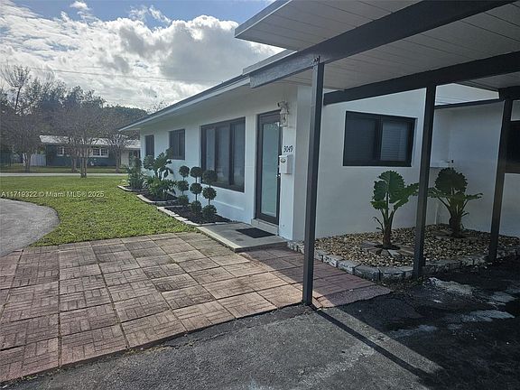 5th image of 3049 NW 6th Ave